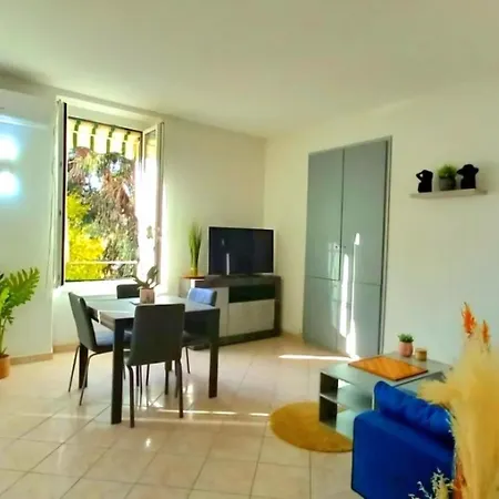 Lägenhet Trilocale 5 Minuti A Piedi *